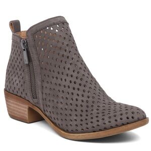 Lucky Brand Basil Bootie in Gray size 8.5